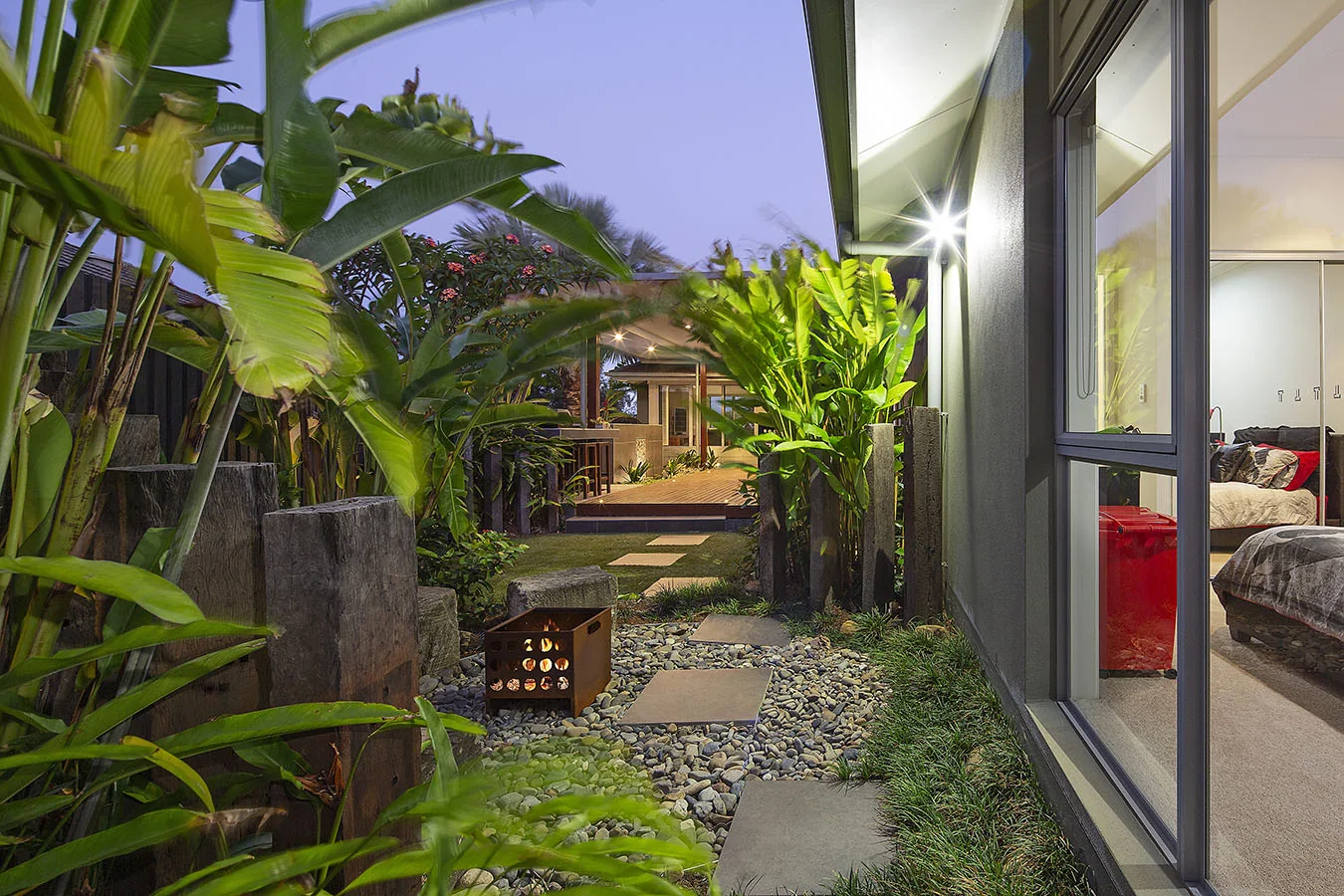 Contemporary Hawthorne pool and garden landscape
